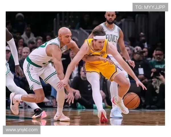 湖人凯尔特人巅峰对决再燃传奇宿敌演绎篮球荣耀之战