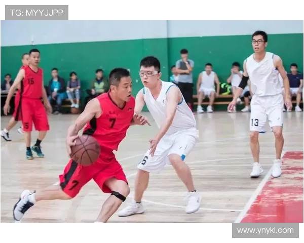 重庆篮球队在最新状态排行榜中荣登第七名展现强劲实力与潜力